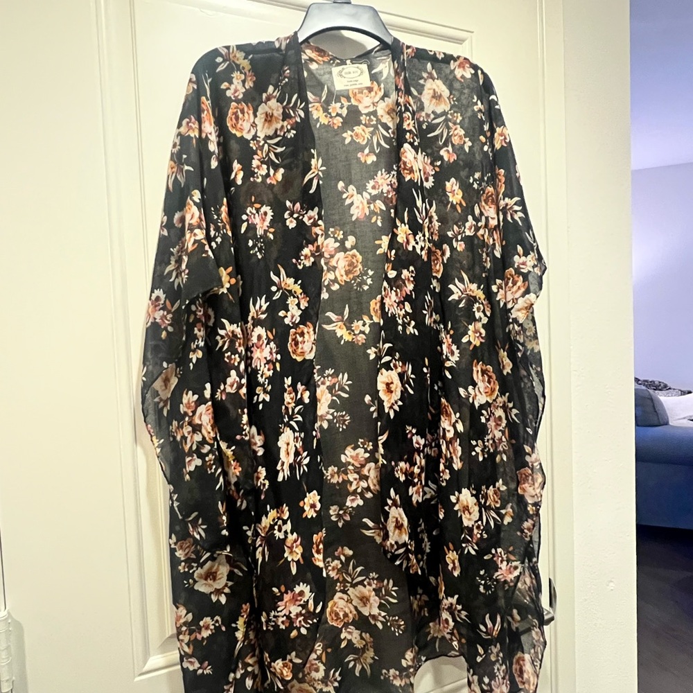 Joyfolie Black Floral Duster